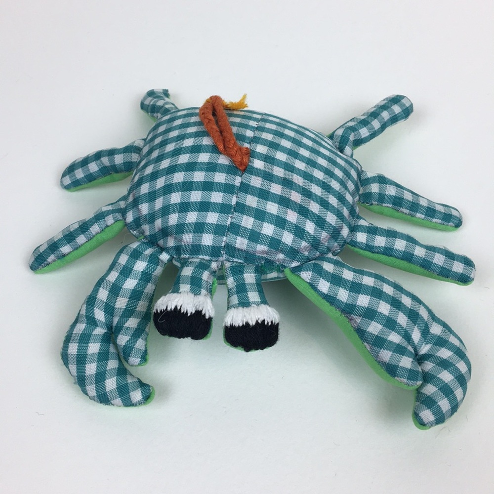 One handmade crab 🦀 keychain ornament